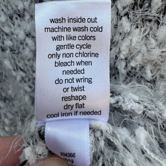 So Cozy Plush Textured Fuzzy Womens V Neck Long Sleeve Comfy Knit Sweater XL - Picture 6 of 8